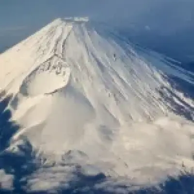 Dad leaves boy, 7, alone on Mount Fuji to continue hike