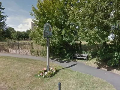 Essex Village Near London Sees Population Decline Despite Charm