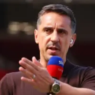 Gary Neville: Arsenal right to hook 'struggling' Tzolis vs Aston Villa