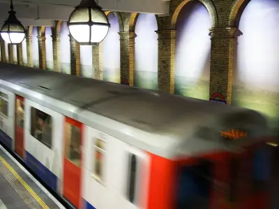 Gloucester Road Tube: Hidden Interchange Not on Map