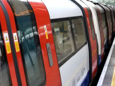 Jubilee Line Carriages Become London's New Rooftop Bar