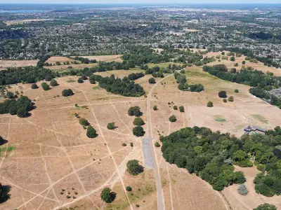 London heat health alert as temperatures to hit 33C