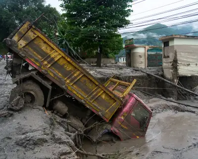 Nepal Flood Death Toll Nears 400; 39 Australians Missing