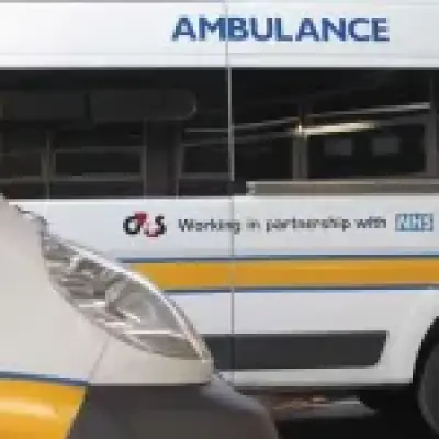 Opticians staff wait 9 hours with stranded elderly cancer patient