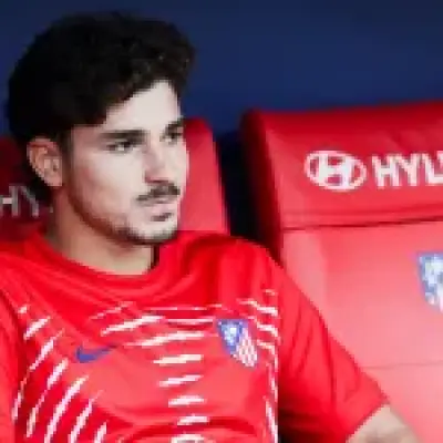 Simeone backs Alvarez after Atletico fans boo striker