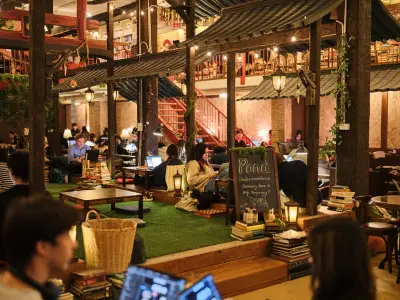 Sydney's O3 Space: Study Cafe Where Students Pay to Sit