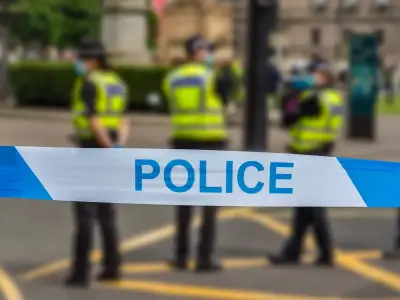 Teenager stabbed in Streatham Hill, attacker at large