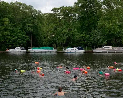Toxic algae warning at first official Thames bathing site in London