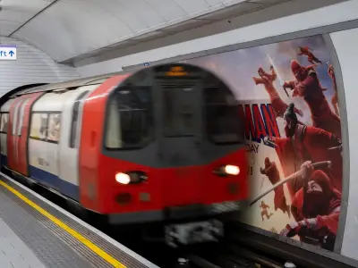Tube chaos: Signal failure at Tower Hill causes severe delays