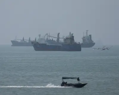 US and Iran exchange fire in Strait of Hormuz; Trump threatens more strikes