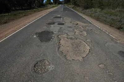 Victorian prisoners to repair roads under Labor pothole plan