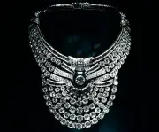 673-Diamond Necklace of Egyptian Queen Stolen in Vienna Museum Heist