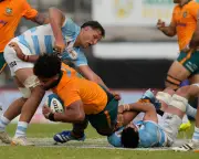 Australia edge Argentina 27-21 to extend winning run under Kiss