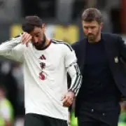 Bruno Fernandes told to 'look in mirror' after Hull defeat