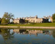 Byron's Former Home Becomes 'Happy Valley' in New Book