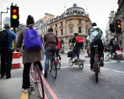 Cyclists and red lights: readers respond to Simon Jenkins' confession