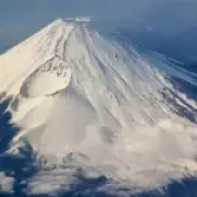 Dad leaves boy, 7, alone on Mount Fuji to continue hike