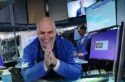 Equity Traders Tipped for 30% Bonus Boost in Bumper Year