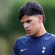 Fernandes reveals why he snubbed Man Utd for Tottenham