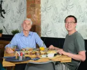 Green voter and Restore Britain supporter find common ground over dinner