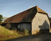 Heathrow expansion threatens medieval barn