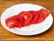 How to stop tiny fruit flies from invading your kitchen