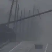 Hurricane Lala kills one in Hawaii with 91mph winds