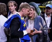 Iceland appears to reject EU accession talks in referendum