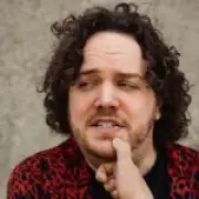 I’m a traitor to Britain – I can’t stand pubs, says autistic comedian