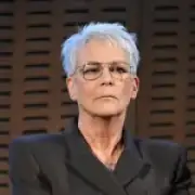 Jamie Lee Curtis clarifies 'hated' New Girl remarks after fan backlash
