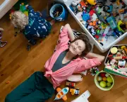 Judi Dench inspires reverse decluttering trend, sparking debate on tidiness vs mementos