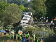 Lewes train derailment: passengers trapped, services suspended