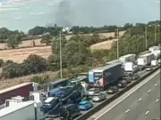 M25 speed limit cut to 40mph after major fire causes disruption