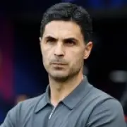 Mikel Arteta urged to sell Arsenal star after Man Utd transfer approach: 'Needs to move'