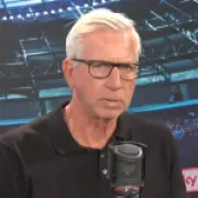 Pardew: Arsenal 'head and shoulders' above Premier League rivals