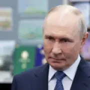 Putin visit: Russians told to stay inside and away from windows
