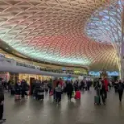 Rail chaos: 'Do not travel' warning as overhead wires fail