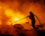 Russian Strike on Kyiv Kills 14, Ukraine Reports
