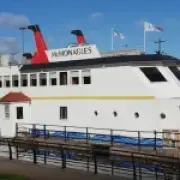 Sail-Thru Fish and Chips: UK Pub Serves Meals to Boats
