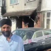 Shopkeeper uses hosepipe to fight fatal Hounslow fire as murder probe launched