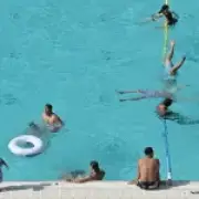 Spain's 'Brown Challenge' Forces 300+ Pool Closures