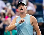 Swiatek hits back at critics after ending title drought in Cincinnati