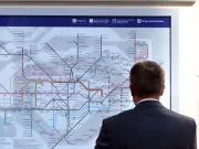 TfL warns of 'convincing army scam' after commuter loses £20 at Canary Wharf DLR