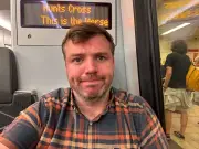 Train Passenger Confronts Loud Music: A Call for Etiquette
