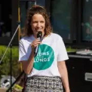 Ulez linked to improved lung growth in children, major study finds