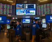 US Economy Loses 23,000 Jobs in July, Unemployment Dips to 4.1%