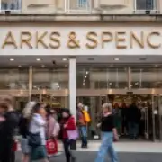 Vanilla scent could lure Brits back to high street, study finds