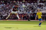 West Ham Beat Portsmouth in Carabao Cup Despite Sullivan Presence