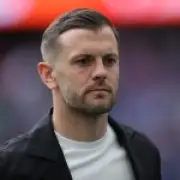 Wilshere urges Arsenal star to reject Man Utd transfer move