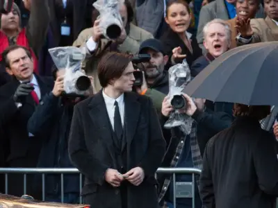 Batman Filming Turns St Paul's Cathedral Into Gotham City